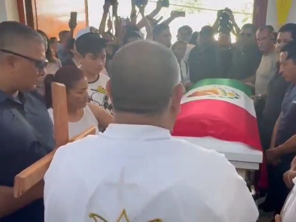 Realizan misa de cuerpo presente para América Yamileth