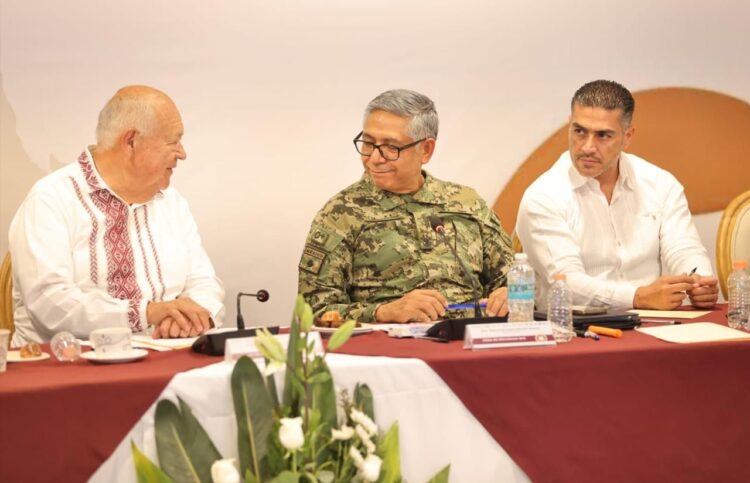 Reunión para reforzar la seguridad en Baja California Sur.
