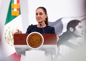 En el Día del Maestro, Claudia Sheinbaum confirmó un aumento salarial a los docentes y reunión en Palacio Nacional 