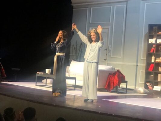 Dos locas de remate: Así fue el debut de Ximena González Rubio