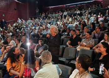 Elena Poniatowska da la patadita de la suerte a la obra Para la libertad: México 68