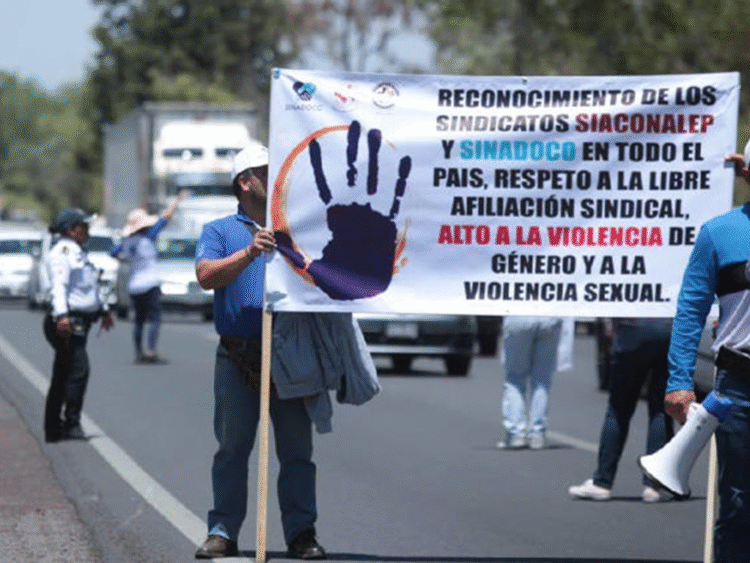 Trabajadores de Conalep en Metepec. Protesta