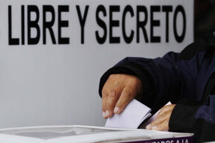 Ordena INE retiro de publicaciones en redes de candidatos al PJ