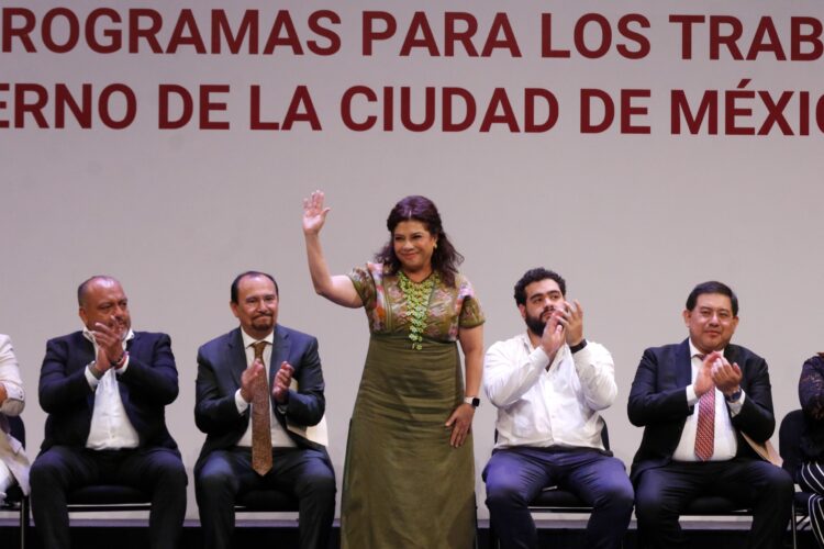 Brugada busca mejorar condiciones de trabajadores del gobierno CDMX