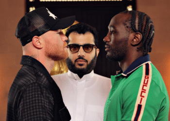 Canelo Álvarez sufrió otra modificación para su pelea con Terence Crawford.