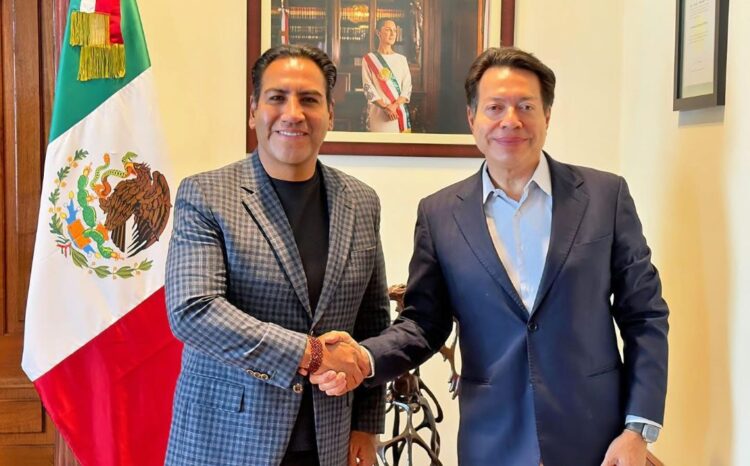 El gobernador de Chiapas, Eduardo Ramírez reconoció la labor de las y los docentes de esta entidad, por la formación de profesionistas.