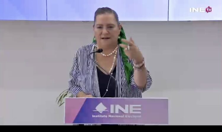 El INE aclara que no hay legislación o reglamento que indique que el padrón electoral será la base para implementar la CURP biométrica.