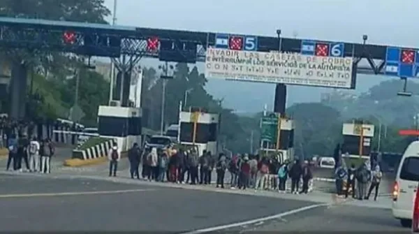 La movilización de la CNTE iniciará a las 9:00 horas, en la caseta de cobro de Chiapa de Corzo-San Cristóbal de Las Casas. AMEXI/FOTO/ Redes sociales. Archivo
