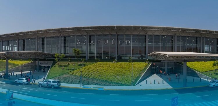 Huracán Erick obliga a suspender vuelos en el aeropuerto de Acapulco