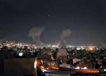 Bombardeo contra Irán. México intensifica su asistencia consular en la región.