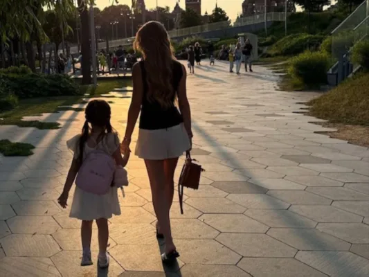 Irina Baeva reaparece en Rusia y muestra lo bien que la pasa
