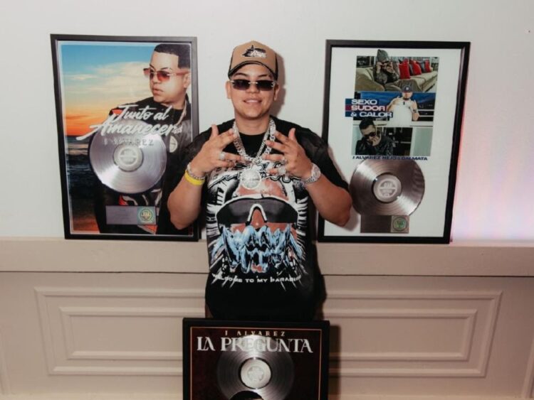 J Álvarez brilla en Puerto Rico durante Premios Tu Música Urbana