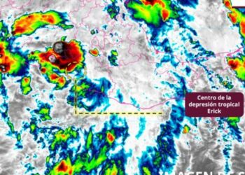 Erick permanece en Guerrero, ahora como depresión tropical | AMEXI/FOTO: X @conagua_clima