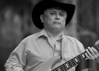 Muere Homero de León, fundador de Los Invasores de Nuevo León | AMEXI/FOTO: RRSS