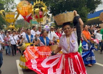 Ganancias de Guelaguetza, para damnificados por el huracán Erick: gobernador