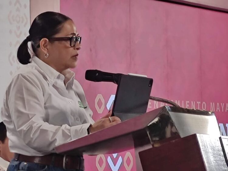 Emilia Calleja Alor, titular de CFE. Sin compromisos frente a los apagones en Yucatán.