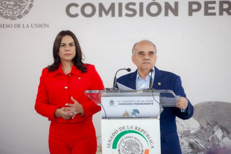 Oposición reclama falta de temas para convocar a extraordinario