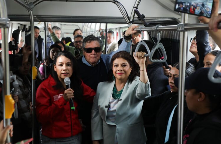 primer biarticulado eléctrico del mundo