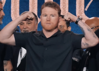 Canelo Álvarez no descarta llegar a la lucha libre