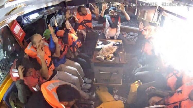 La Embajada de Israel en México informa que se redirigió una embarcación que intento ingresar a la Franja de Gaza sin autorización.