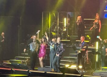 La música de los 80 no se va: Entre Amigos Tour hace historia en el Domo de Cobre