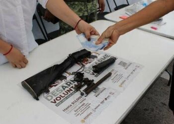 Llamado de la Iglesia Católica a desarmar nuestras calles. El anhelo de la paz no puede ser una consigna vacía ni un gesto simbólico.