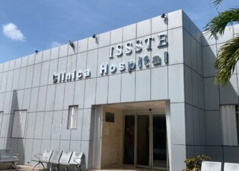 ISSSTE Quintana Roo sin médicos especialistas hasta el 2026.