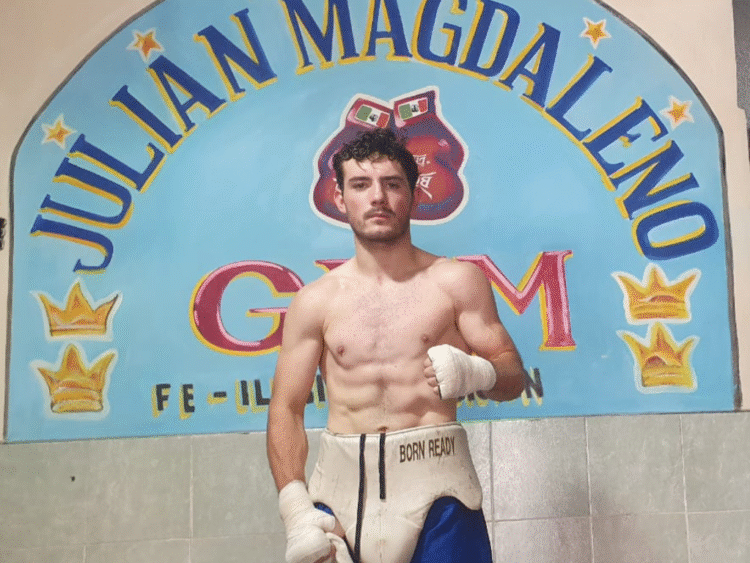 Johan Álvarez, sobrino de Canelo, espera fecha y rival para volver al ring.