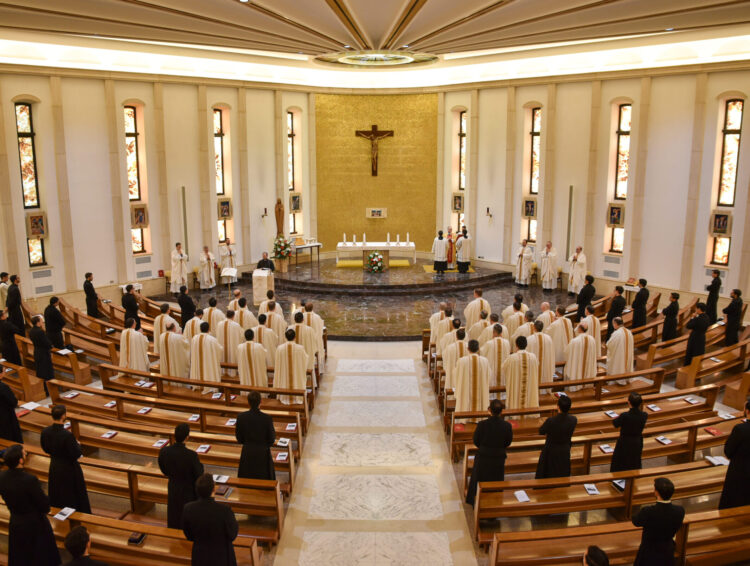 La Congregación de los Legionarios de Cristo confirma la detención del sacerdote Antonio Cabrera, por una denuncia por presunto abuso sexual.