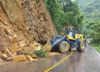 Lluvias intensas dejan deslaves y cierre de vialidades en Hidalgo