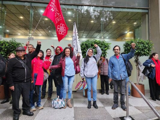Representantes de diferentes sindicatos y organizaciones apoyan la lucha de los investigadores del SUTIN en el marco de su revisión salarial