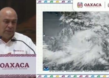 El gobierno de Oaxaca informa que se inicia la fase de reconstrucción luego del impacto del huracán Erick. Presenta declaratoria de desastre.