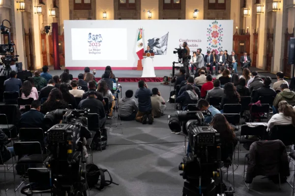 Durante la Mañanera del Pueblo, Rodríguez subrayó que, por primera vez, la ciudadanía ejerció su derecho a elegir jueces, magistrados y ministro