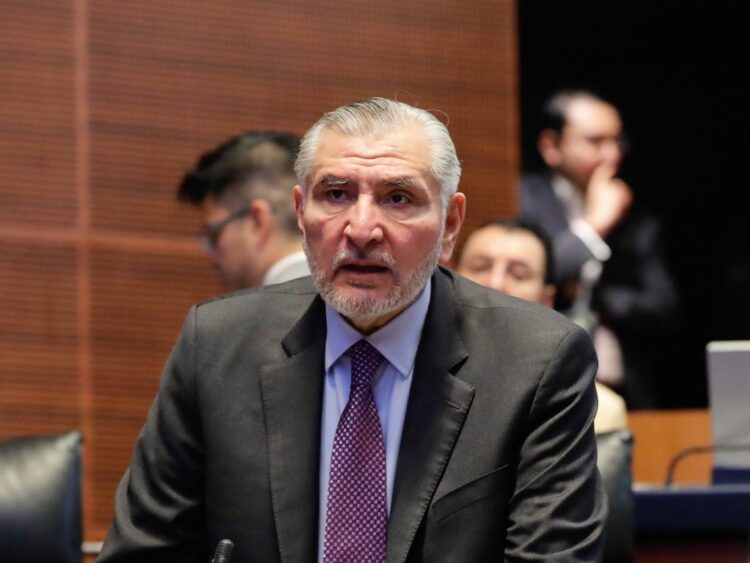 “Estoy a la orden de cualquier autoridad”, asegura Adán Augusto al reaparecer en redes