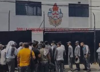 Sindicato de Nissan se reúne en privado tras anuncio del cierre de planta en Morelos