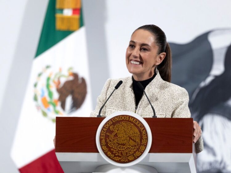 Tráfico de fentanilo a EU se reduce 50%: Sheinbaum