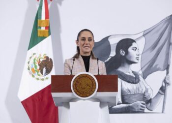 “Que decida el Tribunal” sobre sanciones “contradictorias” del INE por acordeones: Sheinbaum