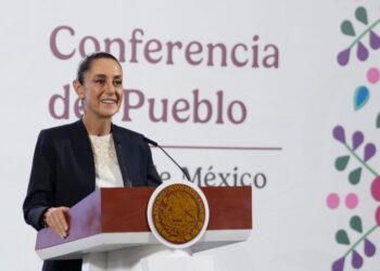 Sheinbaum descarta daños tras alerta de tsunami por sismo en Rusia