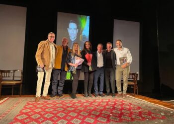 Luis Roberto Guzmán recibe homenaje por su destacada trayectoria artística de 33 años