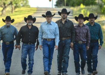 Intocable conquista su 21º número 1 en la lista Regional Mexican Airplay