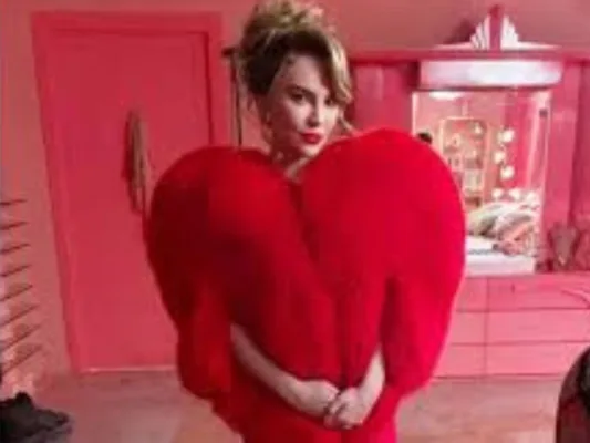 Belinda revela que aportó su propio vestuario para su personaje en la serie Mentiras