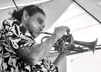 “Susurro de caballos”, la ópera prima del músico colombiano Leo Tatis