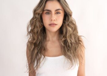 Nuestros Tiempos: Una película que viaja al pasado para entender el presente