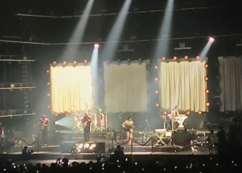 Little Jesus hace temblar el Palacio de los Deportes: Una noche de pop, lluvia y euforia celestial