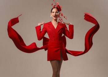 Natalia Jiménez rinde homenaje a México a través de los diseños de Benito Santos