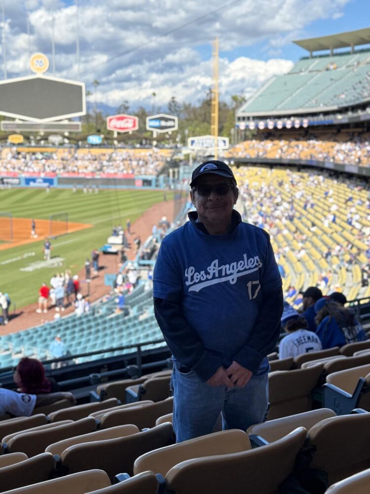 Desde el Dodger Stadium . En 1947 Los Dodgers debutaron a Jackie Robinson, primer afroamericano en jugar en las grandes ligas. Fernando Morán