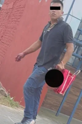En la mano, la cabeza humana. AMEXI Foto: Redes sociales
