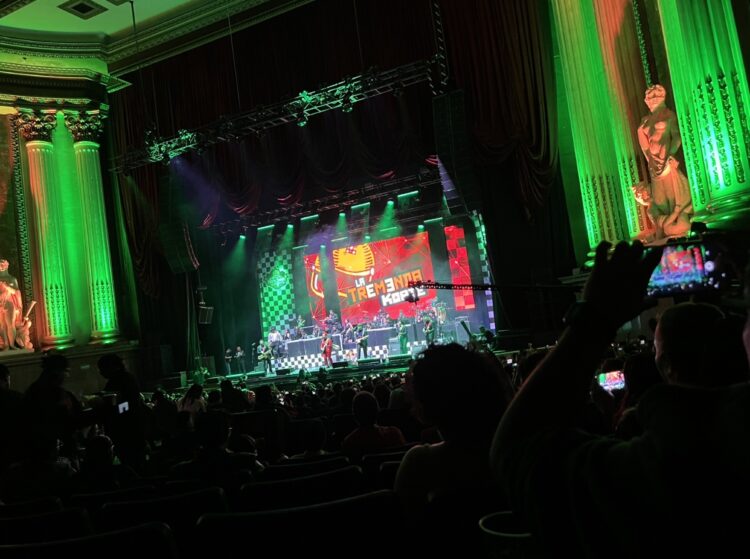 La Tremenda Korte: 30 años de ska, nostalgia y energía arrolladora en el Metropólitan