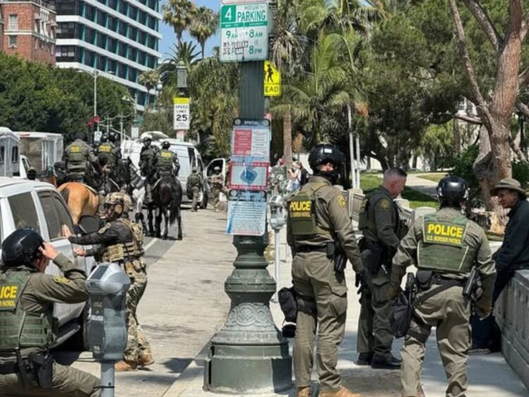 El Parque MacArthur se convirtió este lunes en una escena de guerra. 7 jul. 2025 Amexi Foto: Redes Sociales.
