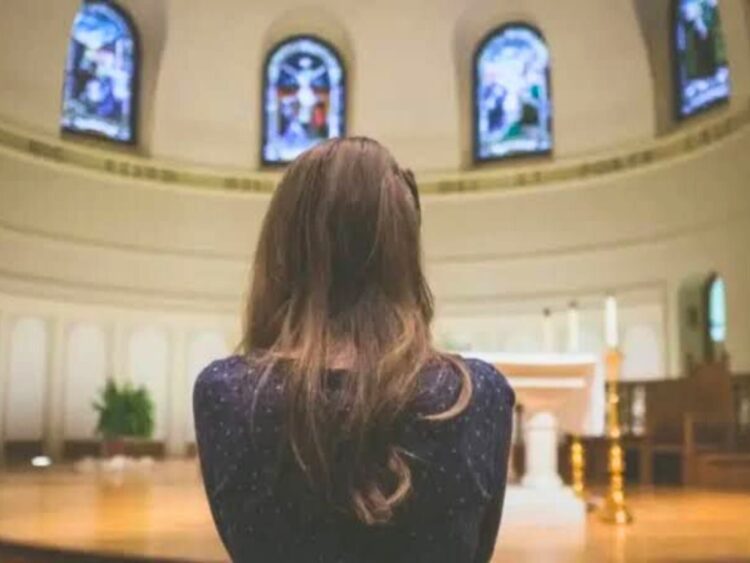 Mujeres en la Iglesia católica. Avances y desafíos.